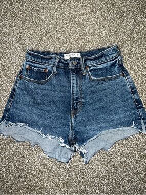 abercrombie and fitch high rise mom short